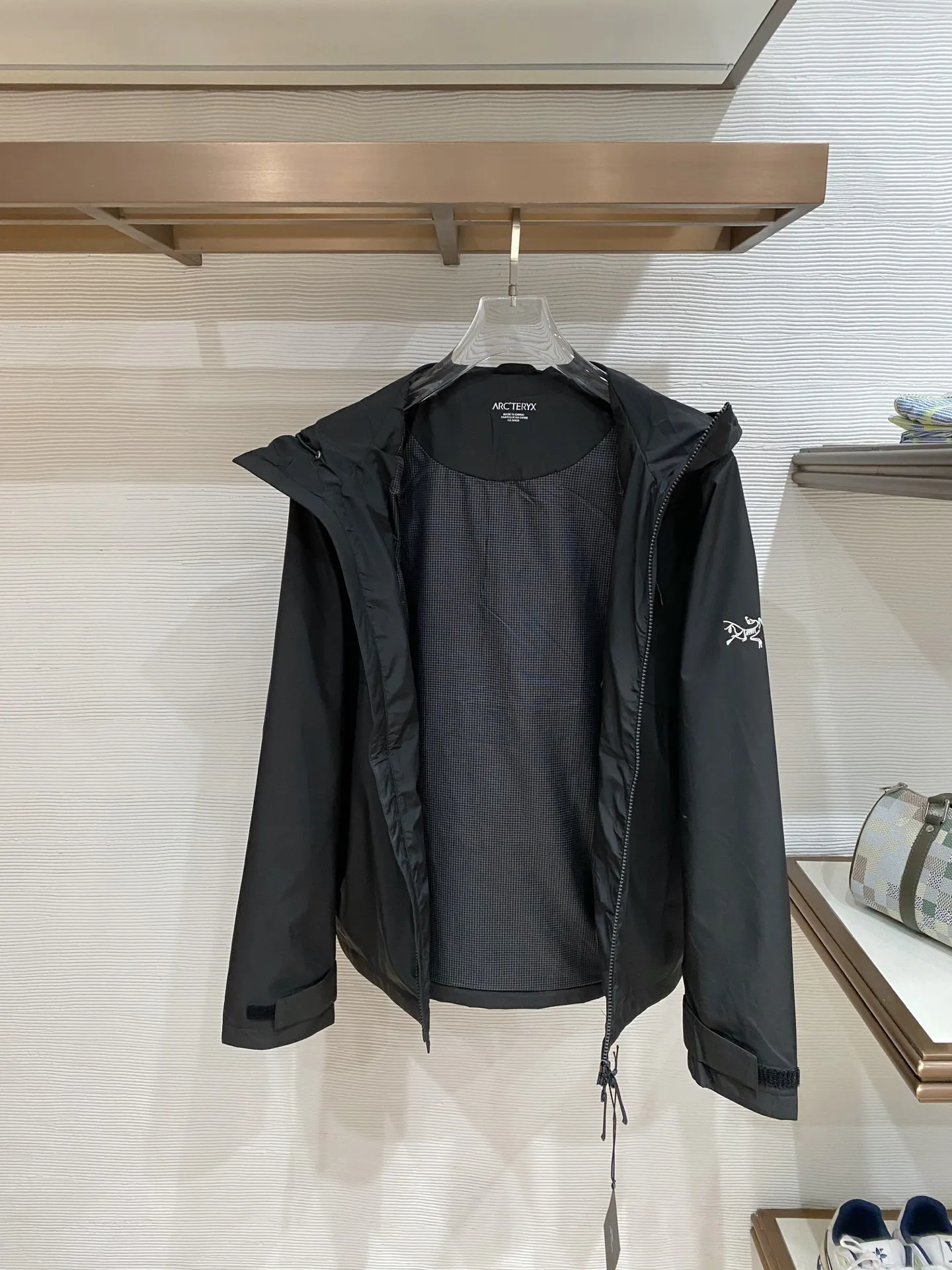 Same Style， ， 2026 New Arrival ，Original Premium Breathable ， ， ， Quality。 ， Sizes：M～3XL，